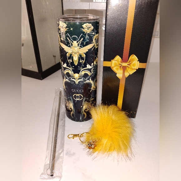 NEW Fashion Black and Gold Tumbler with Yellow Pom Pom Keychain - Picture 3 of 10